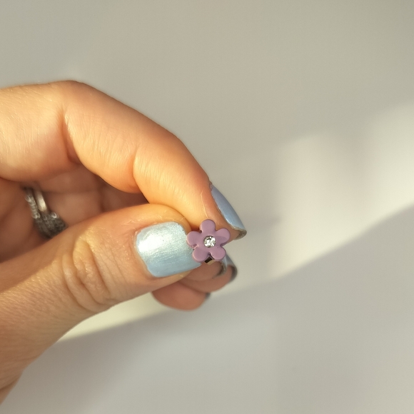 Flower and bow post earrings- set of 3 - Picture 4 of 4